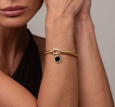onix roman pendant bracelet