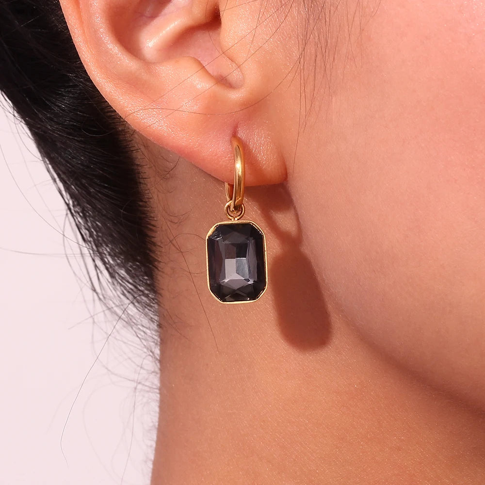 Zircon Black Earring