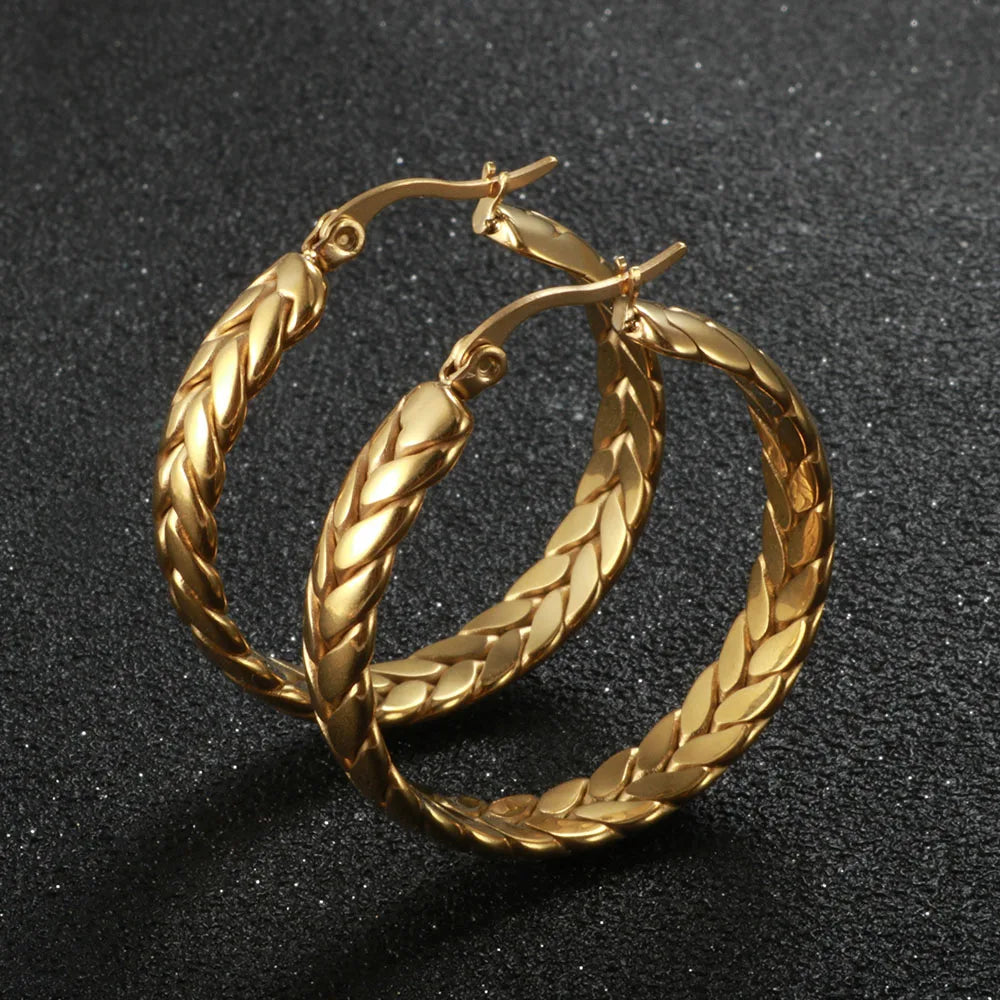Braided hoop earring Gold