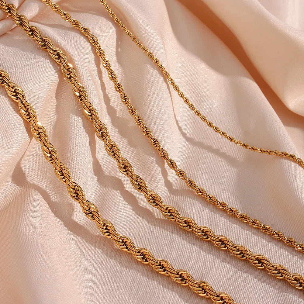 Twisted Necklace