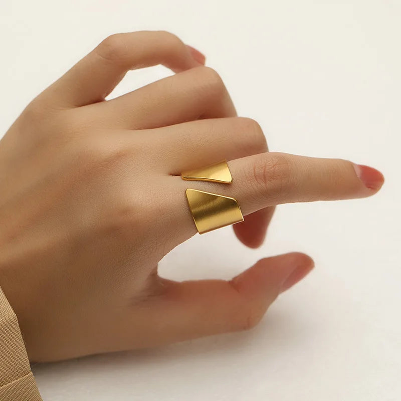 Geometric Ring