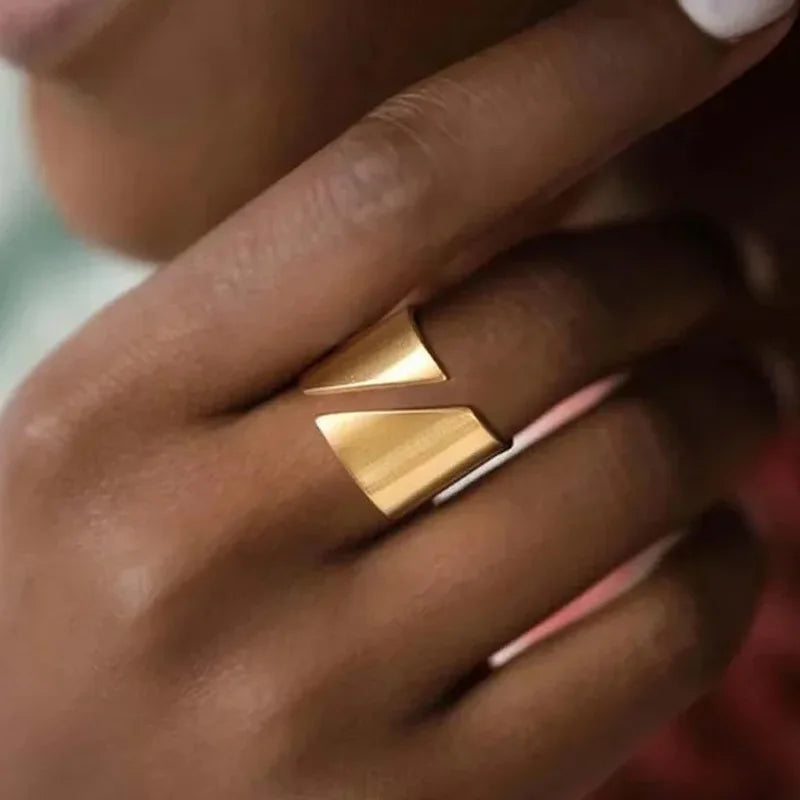 Ring Modern Minimalist Women