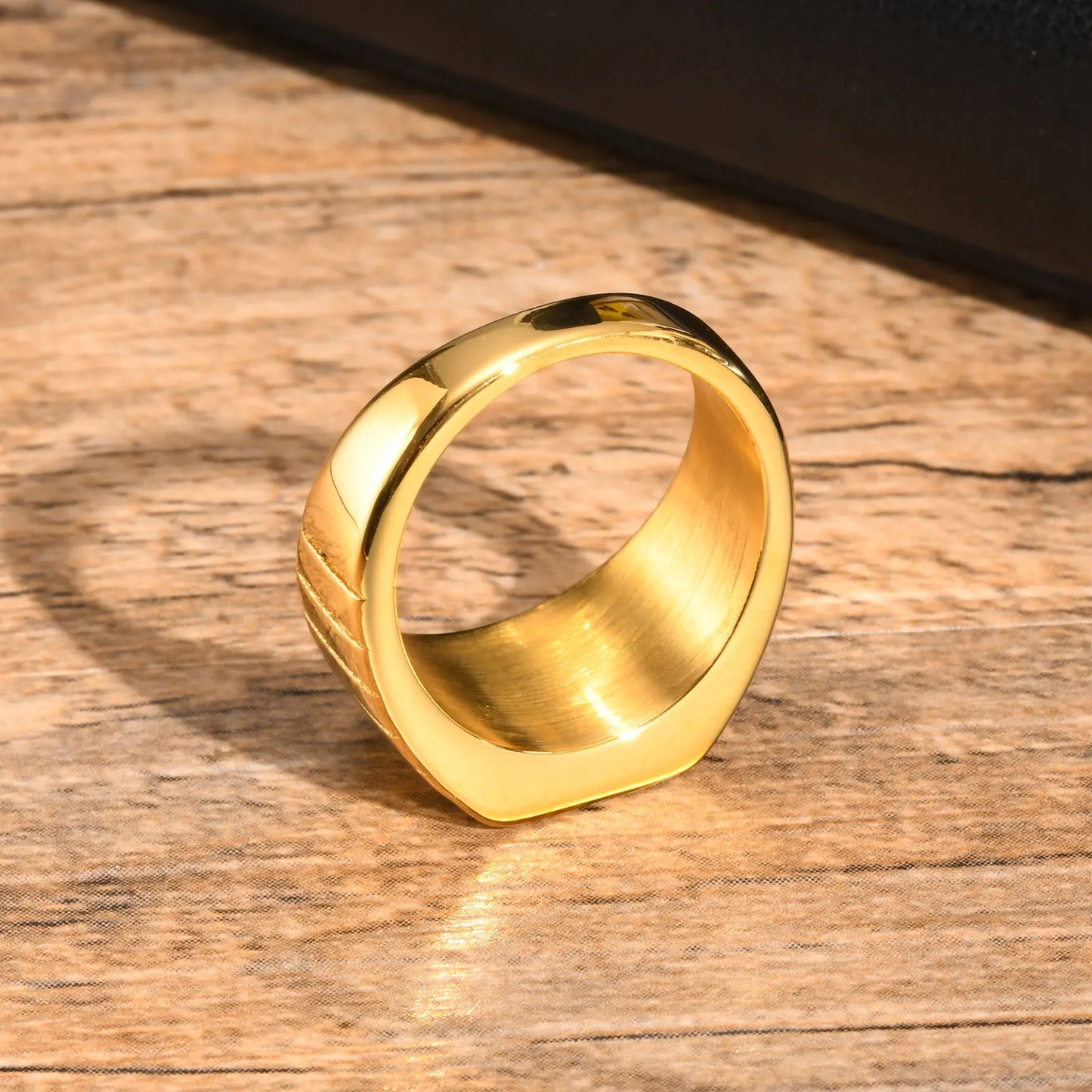 Noir Ring, Gold-Plated