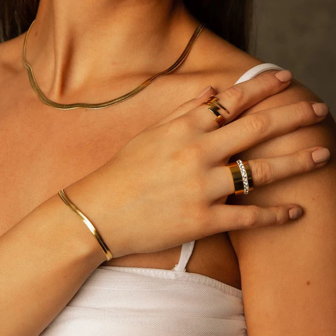 Zirconia Ring, 18K Gold-Plated