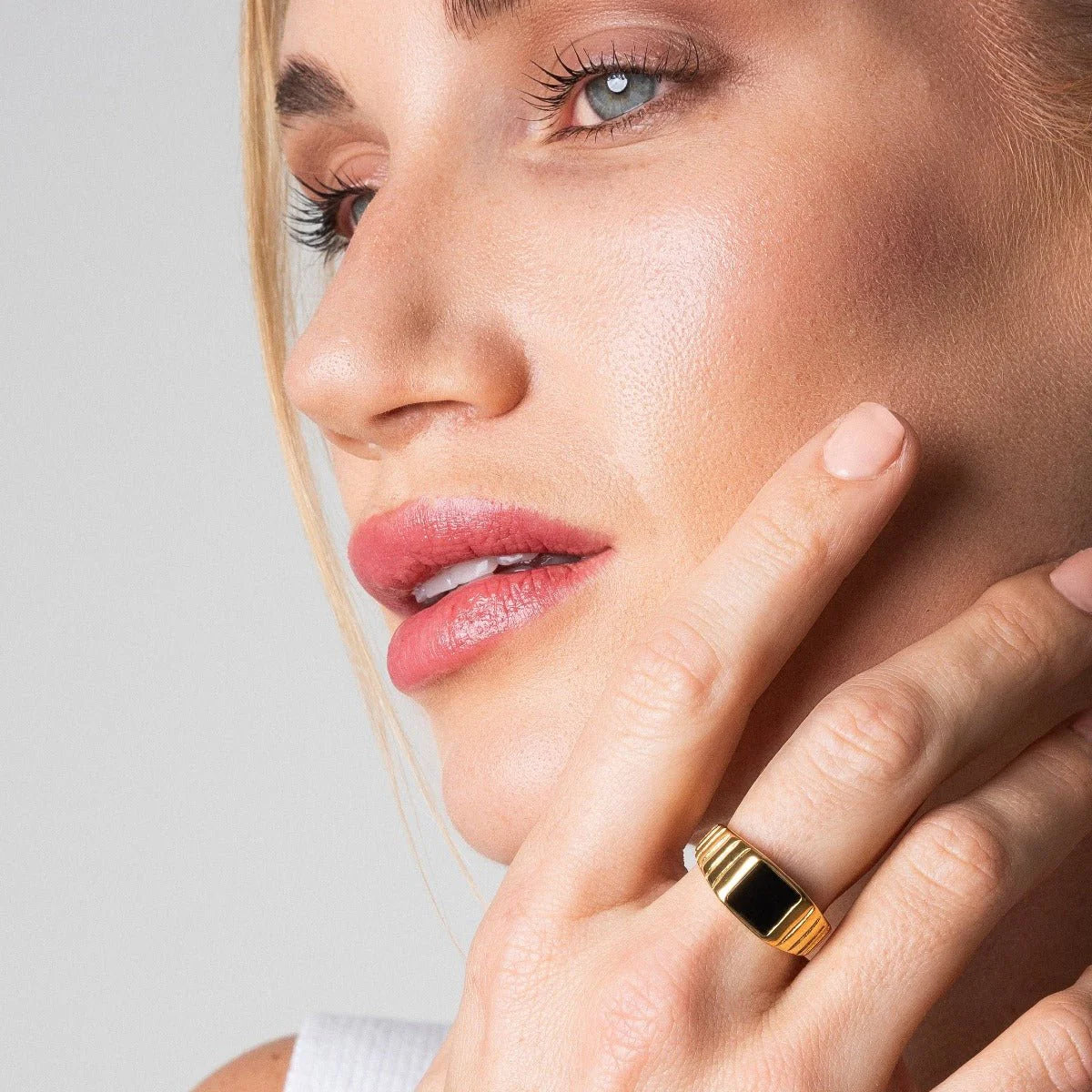 Noir Ring, Gold-Plated