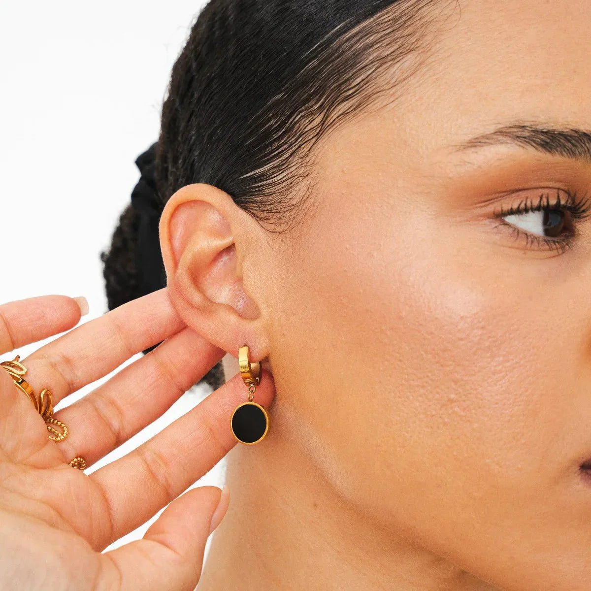 Noir Pendant Earrings