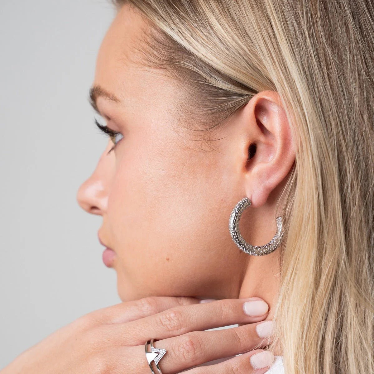 Mia Earrings