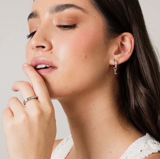 black pedant Earring