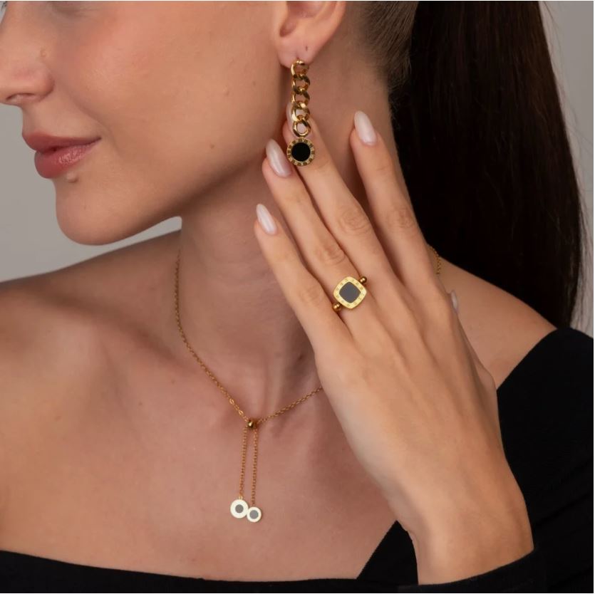 Onix Roman pending Earring